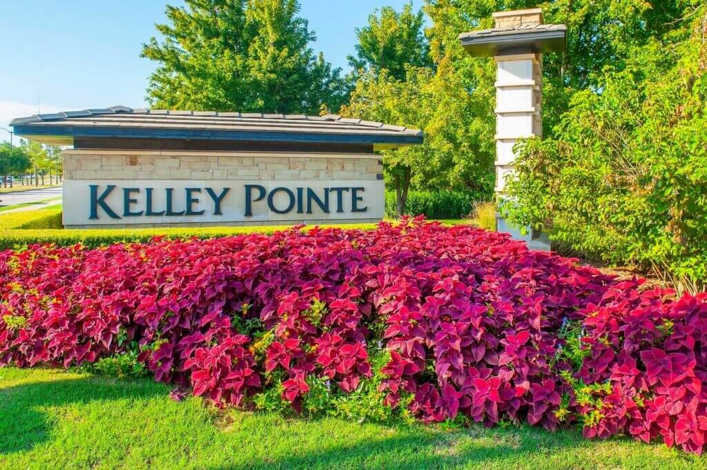 KELLY_POINTE_SIGN_NORTH_VIEW__DSC0010